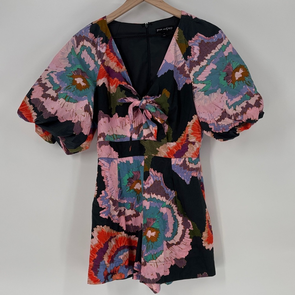 Sam and Jess Floral Puff Sleeve romper small - Picture 2 of 4